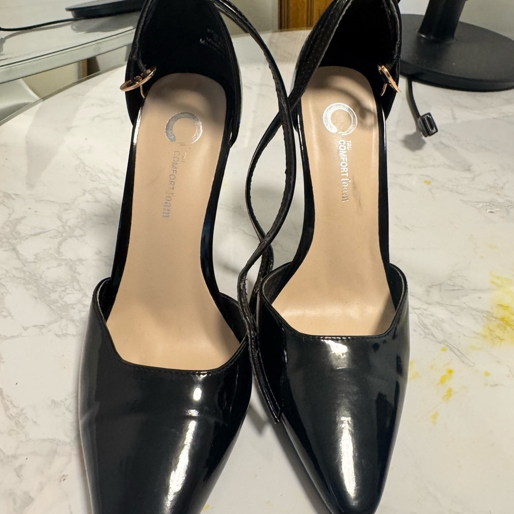 Tru comfort foam Black Patent Pointed-Toe Ankle-Strap Heels. Slight wear.